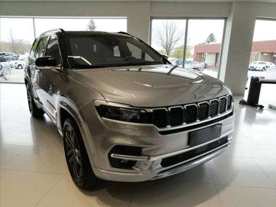 JEEP COMMANDER 2.2 TURBO DIESEL OVERLAND AT9